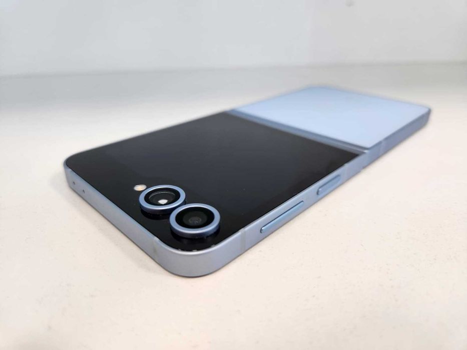 Telefon Samsung Flip 6 12/256Gb (Ag8 Tudor1/B28059) – Garantie 2 Ani!