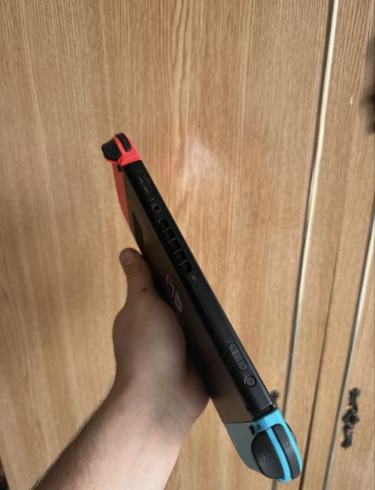 Nintendo Switch V2 cu accesorii