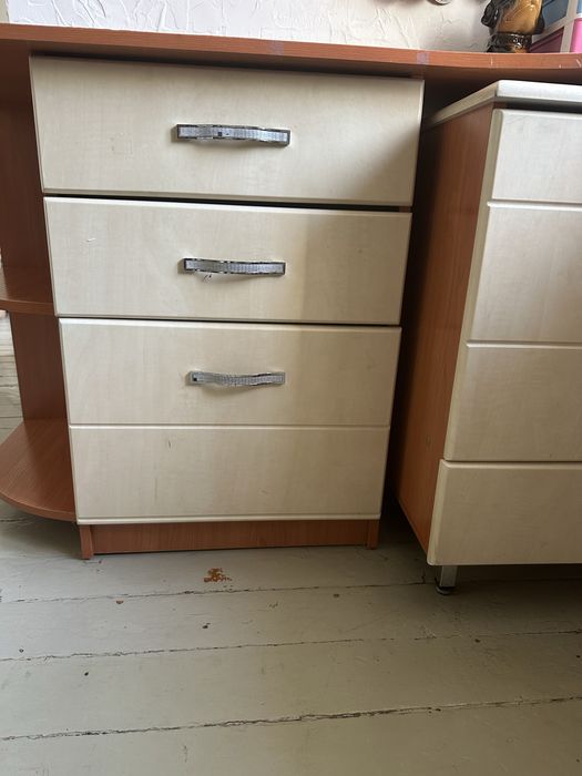 Стол письменный рабочий