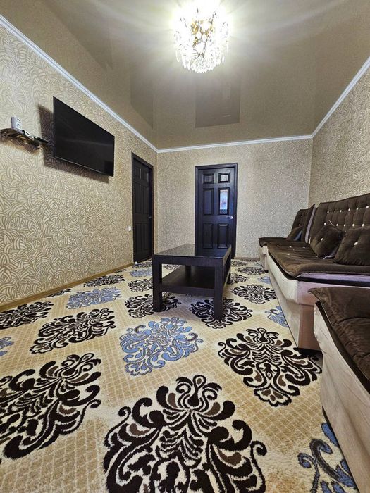 2/5/5 Новомосковская,99 школа, кирпич,чистая,мебель техника,балкон 2*6