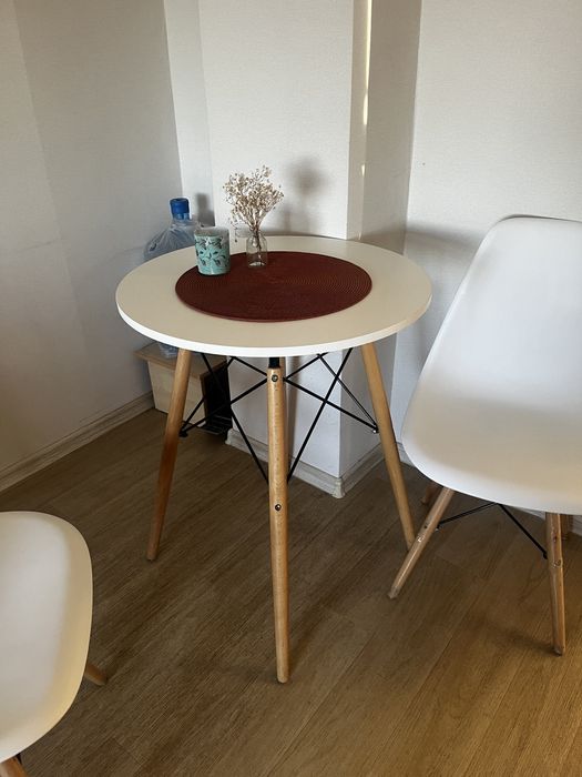 Продам стол