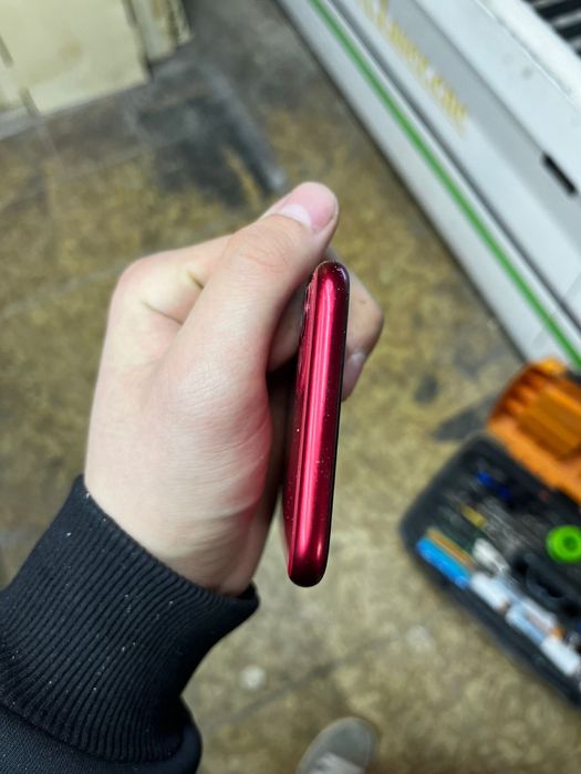 Айфон 11 64гб срочно