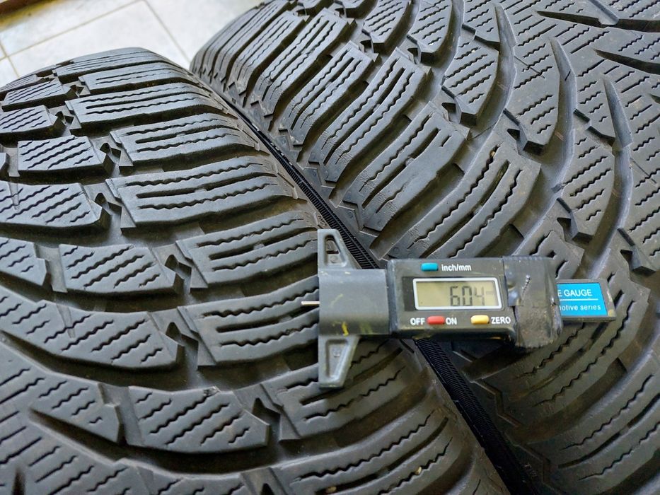 Anvelope desperecheate 255/45 R19 Nokian și 225/40 R19 Continental RFT