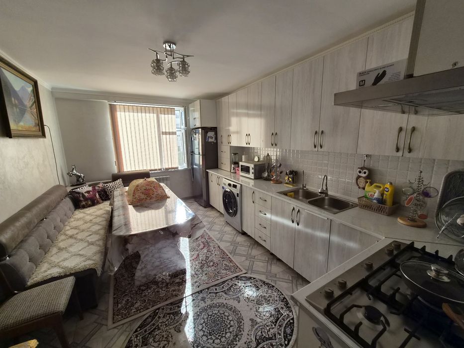 Продам 3 комнатную квартиру