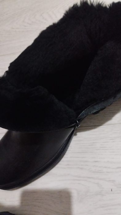 Продается в срочном порядке зимняя обувь