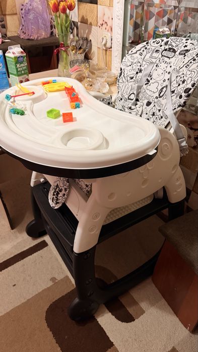 Детски столик 2в 1