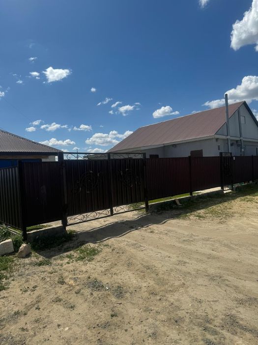 Прадается 3 комнатный частный дом