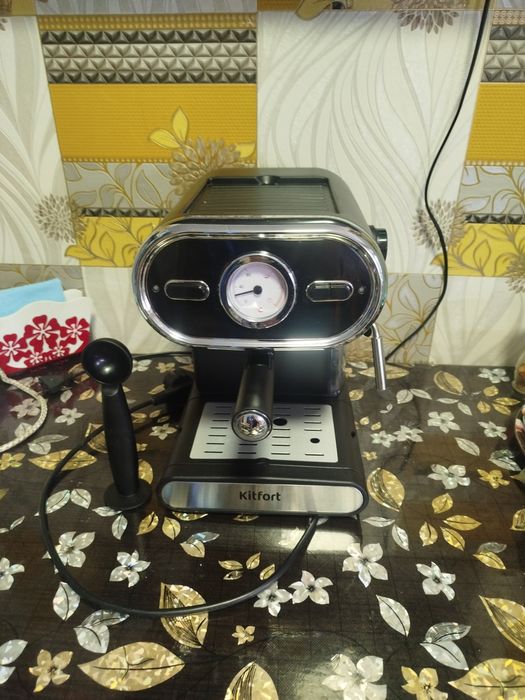 Продам кофеварку