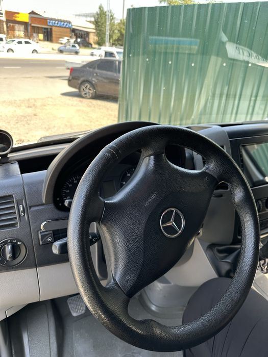 Mercedenz-Benz Sprinter