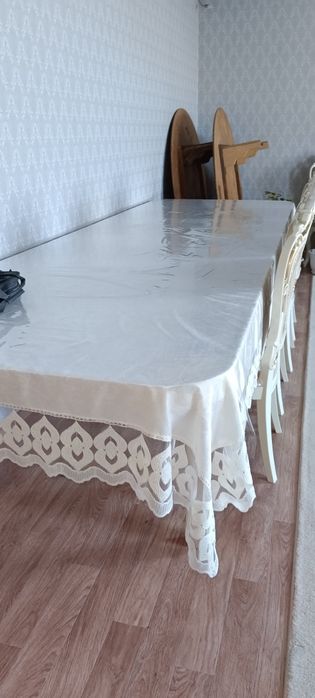 Продам стол длинный