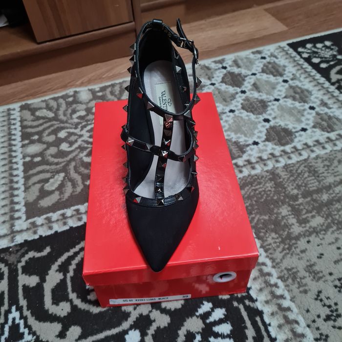 Продам туфли женские