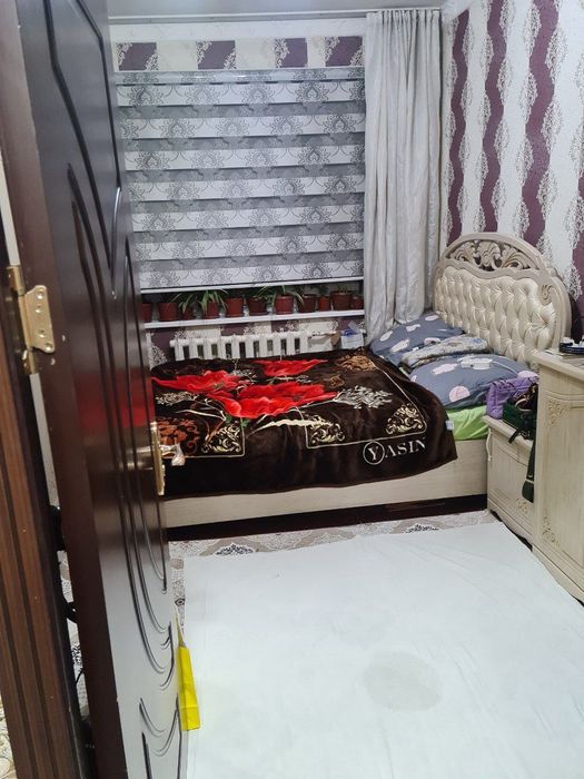 Сотилади 2/2/4 Коракамиш 2/4