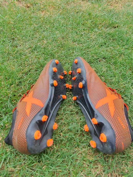 Ghete de fotbal de vanzare