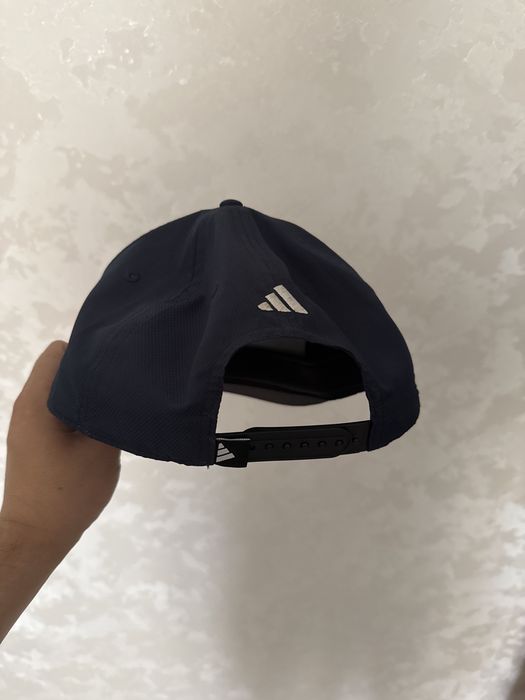 Кепка adidas , оригинал