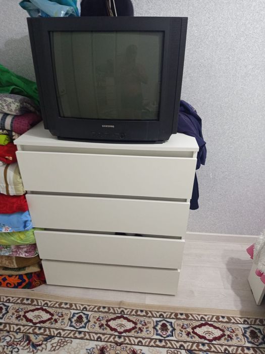 Продам спальный гарнитур