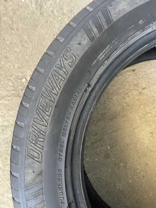 225/55 R17 Lassa Driveways Dot 20-21