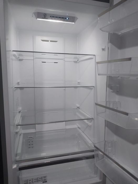 Продам.       срочно      холодильник