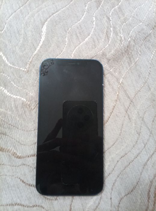 iPhone 12 70 мың теңге срочно!
