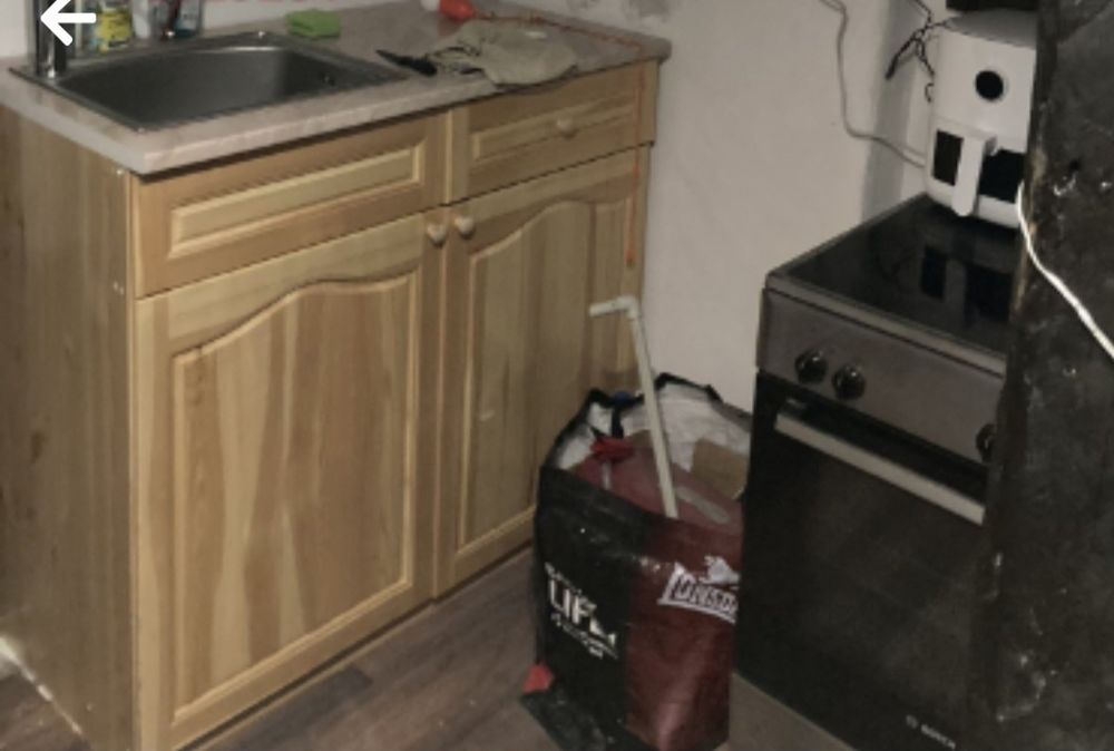 Обзаведено ателие Център със самостоятелна баня