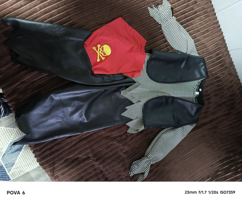 Продам костюм пирата