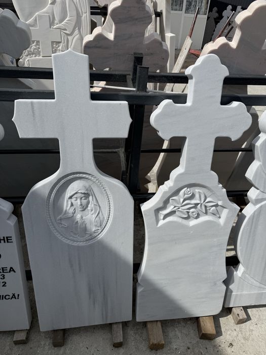 Monumente funerare din marmură – producător direct