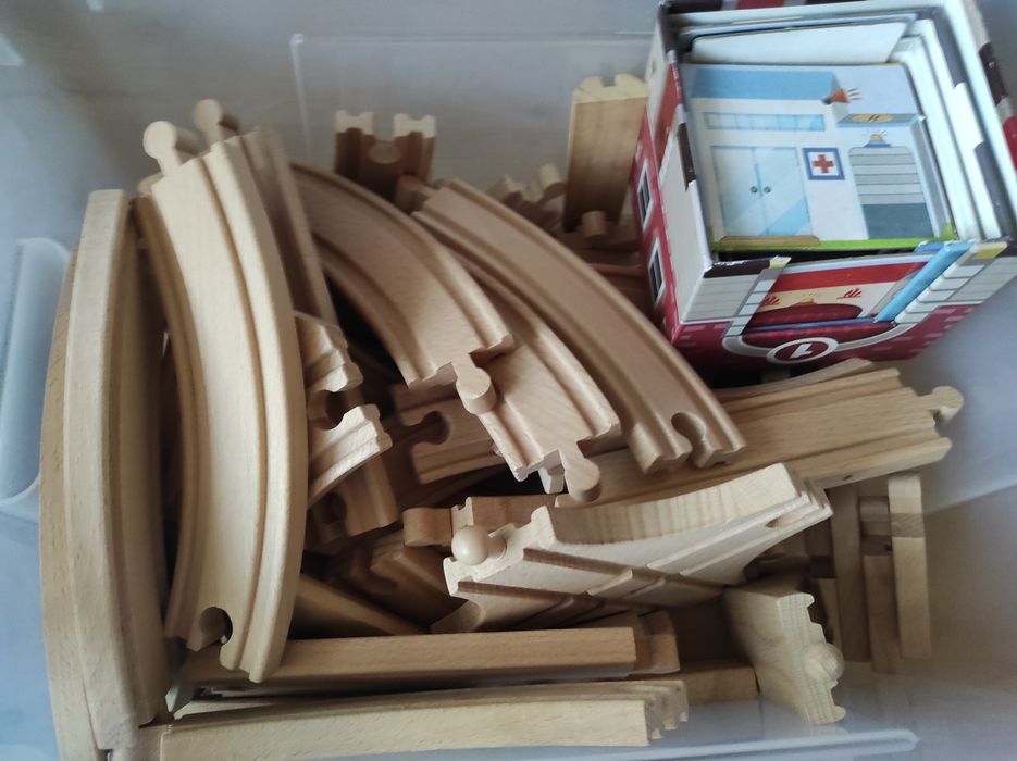 Trenuleț sine lemn și accesorii 14 kg