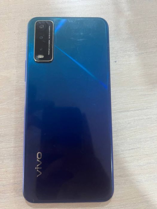 Telefon vivo V2027