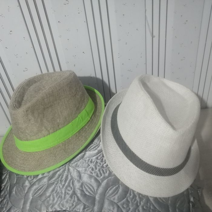 Шляпы разные. 500 тг.