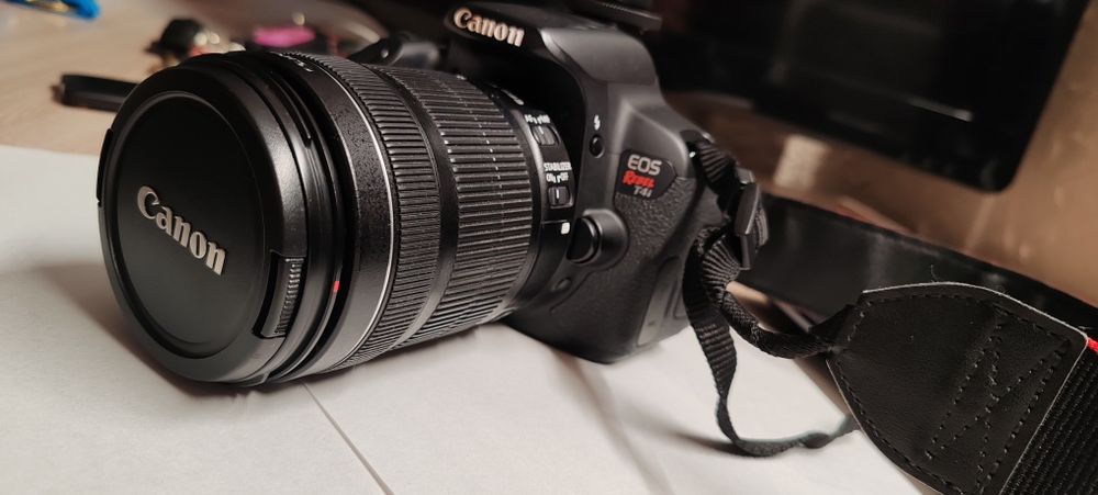 Фотоаппарат Canon Rebel T4i