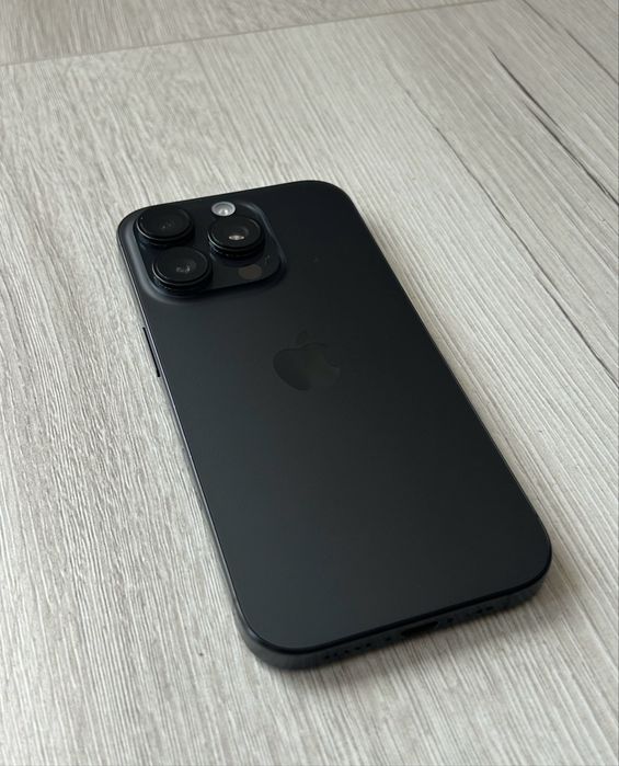 Vand sau schimb cu 16 pro