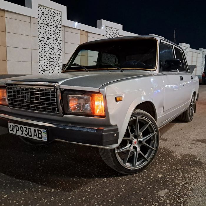Saka 205 40 R 17