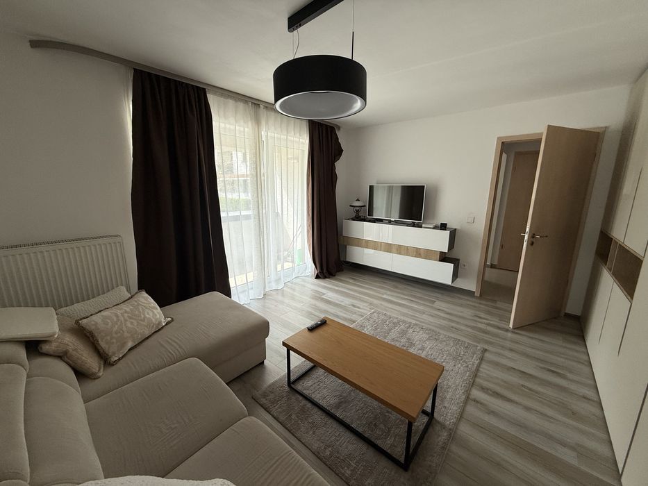 Apartament 2 camere si studio Coresi