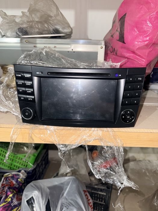 Mercedes Benz w211 multimedia magnitola