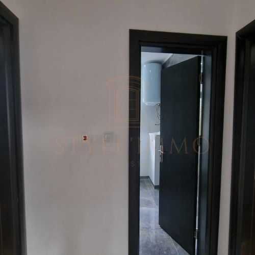 Продава се Тристаен апартамент в Разград, Център - 73 кв.м за 1781 €/кв.м - Снимка #2