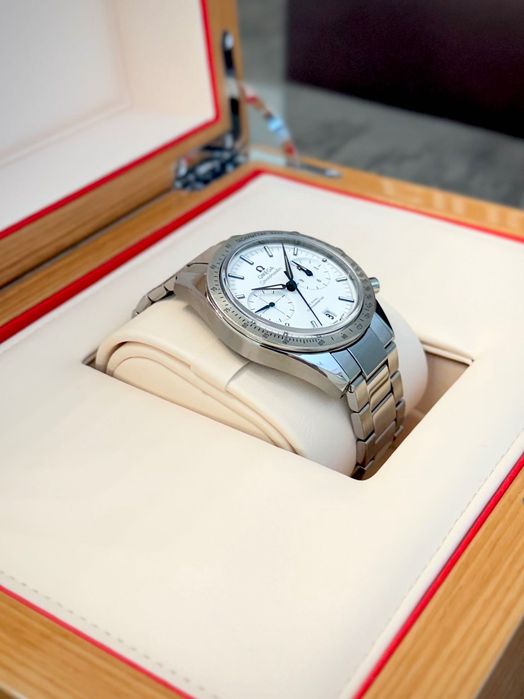 Omega Speedmaster 57 - GIULIAN Sofia