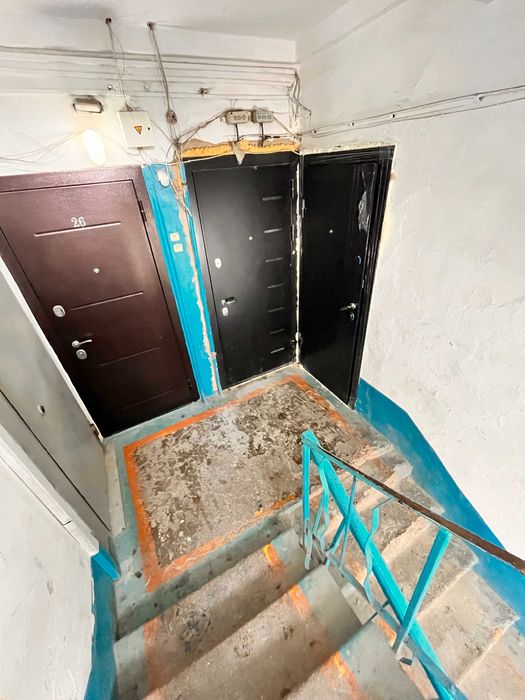 продается 1 ком. квартира в спальном районе города