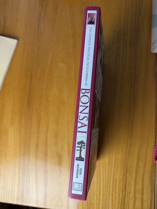 The Complete Practical Encyclopedia of Bonsai + книжка за Бонсаи