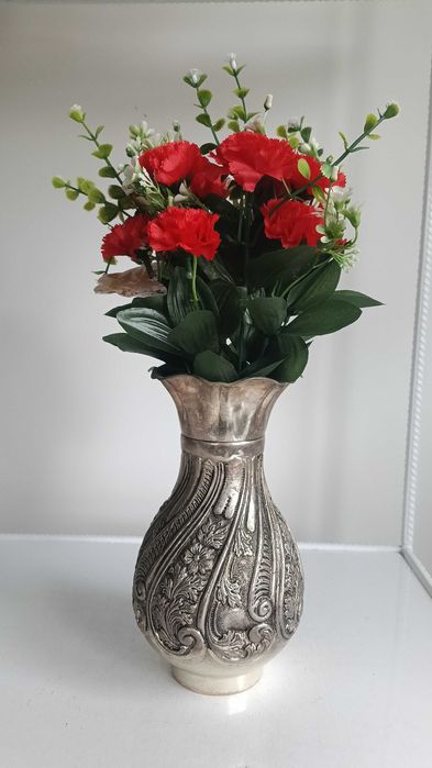 Vintage , масивна , метална , посребрена ваза