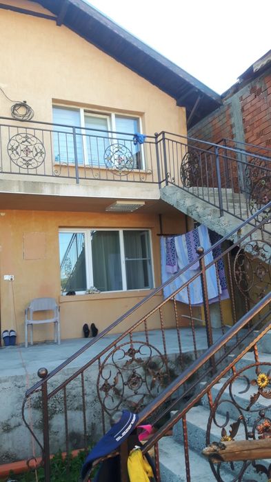 Изработка метални парапети