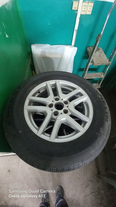 Продам запаску на БМВ х5 Е53