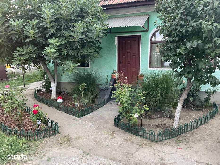 Strada Ostroveni, teren 2094m2 intravilan + constructii