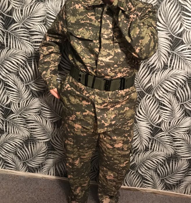 Продам костюм на НВП для мальчика.