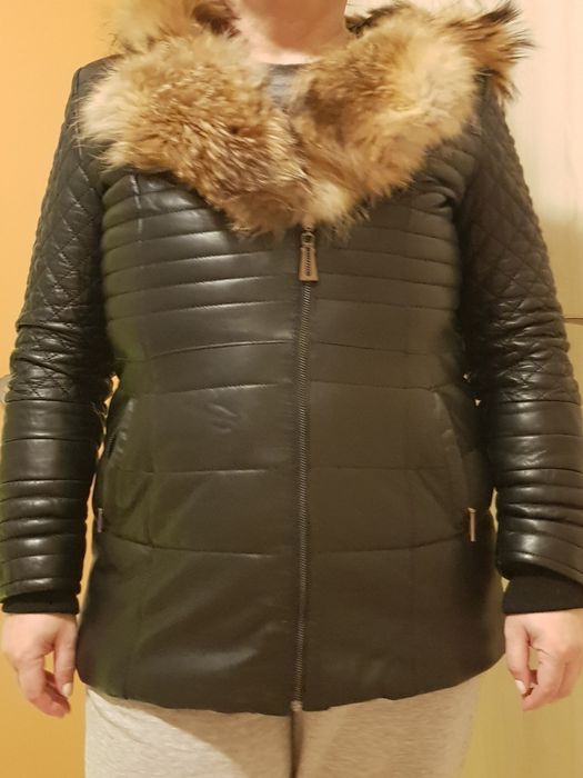 Дамско кожено яке