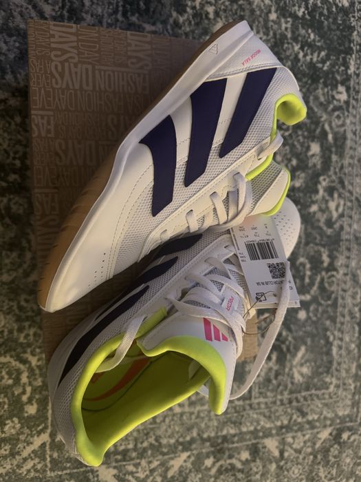 Adidas Predator  - 41 1/3