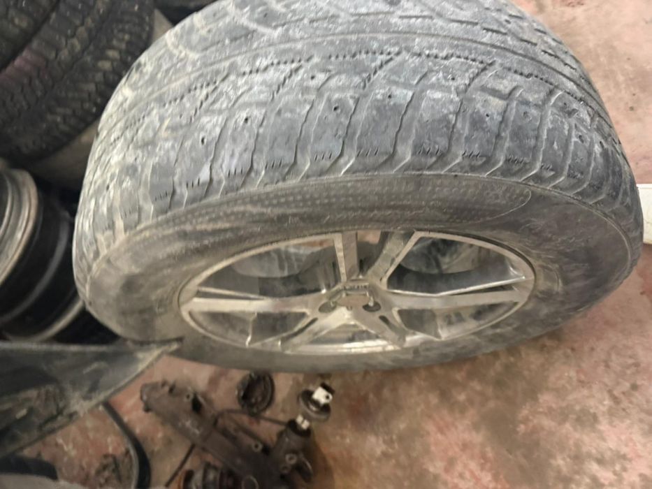 Продам диски с резиной