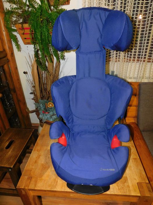 Scaun auto, inaltator Maxi Cosi Rodi grupa 15-36 kg / 3-12 ani