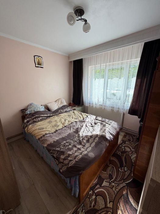 Apartament 2 camere decomandat, parter, balcon, zonă excelentă – lângă liceu și transport public