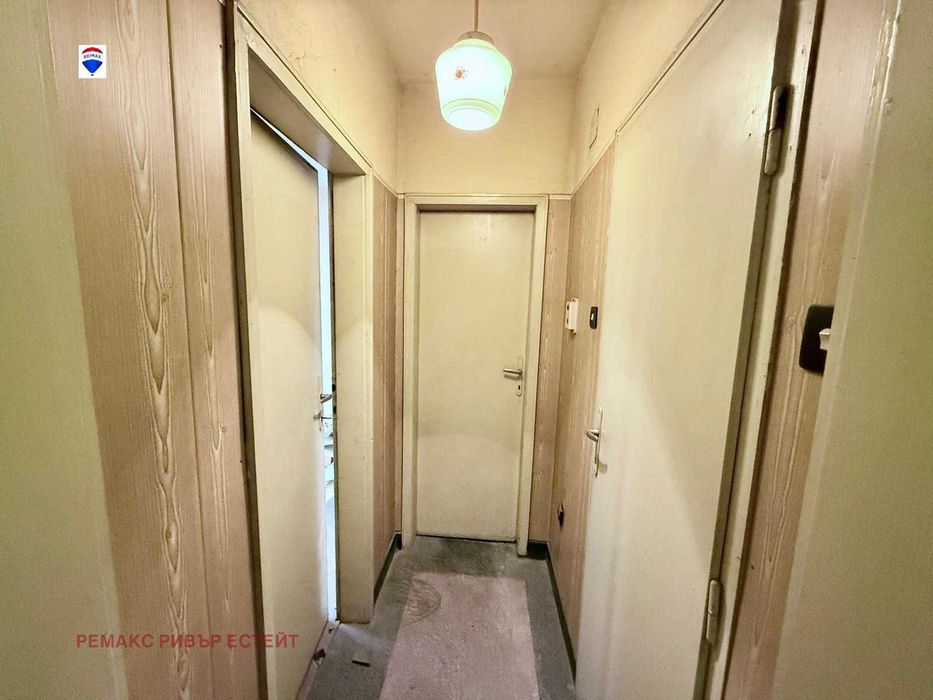 Продава се Тристаен апартамент в Русе, Широк център - 88 кв.м за 521 €/кв.м - Снимка #4