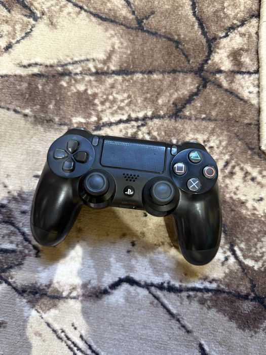 Игри и джойстици за ps4