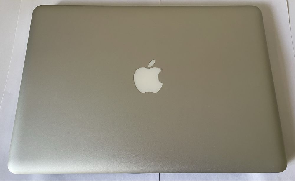 MacBook Pro 13, 2012, Silver - идеальное состояние